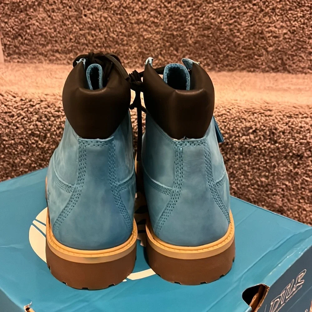 Timberland x DTLR 6” Premium WPBT bright blue Boots new Boys Size 6.5 Juniors